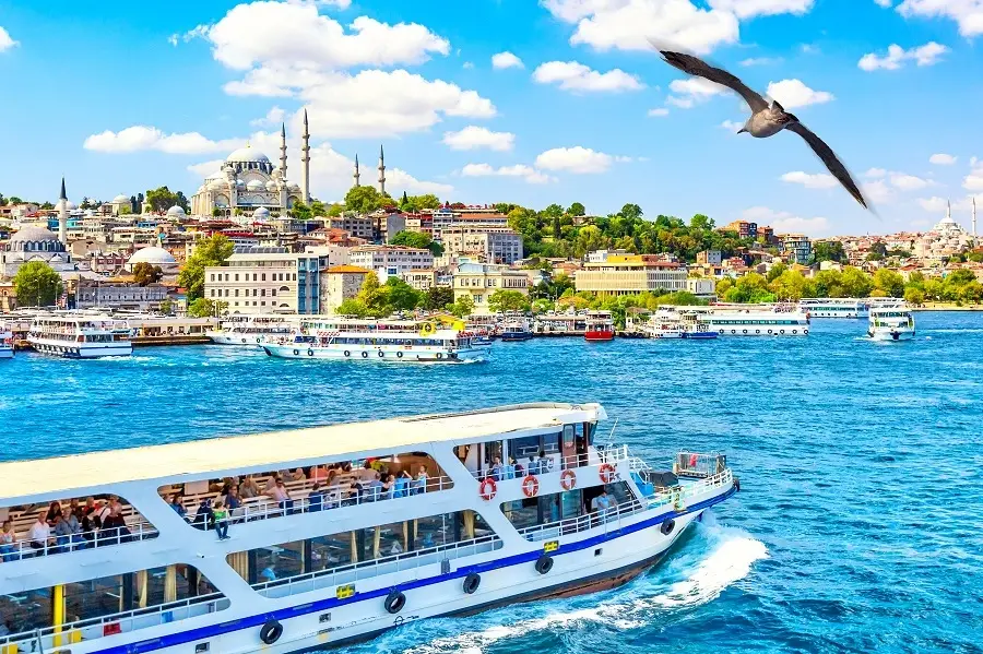 İstanbul'da Tekne ile Boğaz Turu